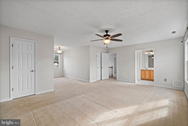 Building Photo - 21443 Hillary Ct