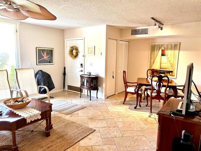 Building Photo - 127 Yacht Club Way