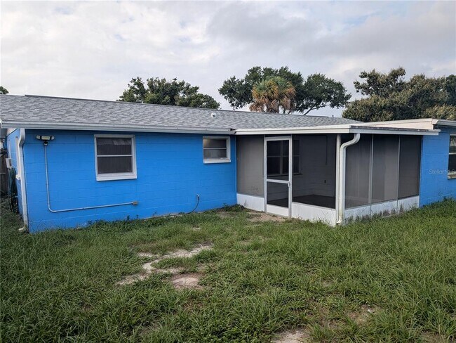 Building Photo - 5637 Chipper Dr