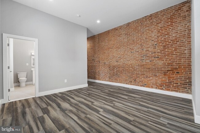 Building Photo - 1235 W Lafayette Ave
