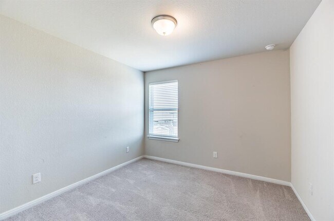 Building Photo - 117 Manatee Ln