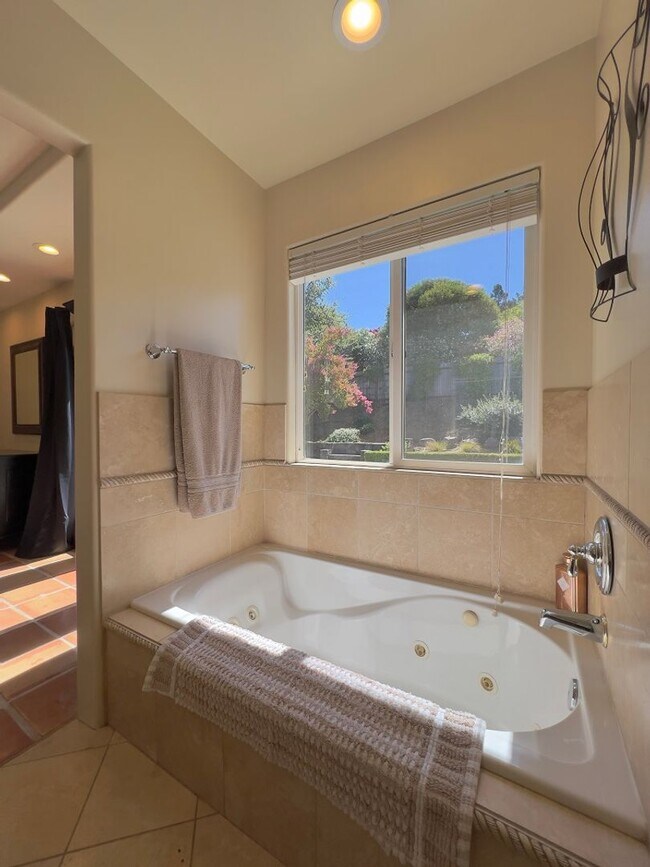 Building Photo - Stunning Single Level Browns Valley Home