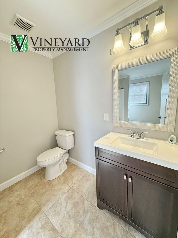 Building Photo - 50 Peachtree Cir SE