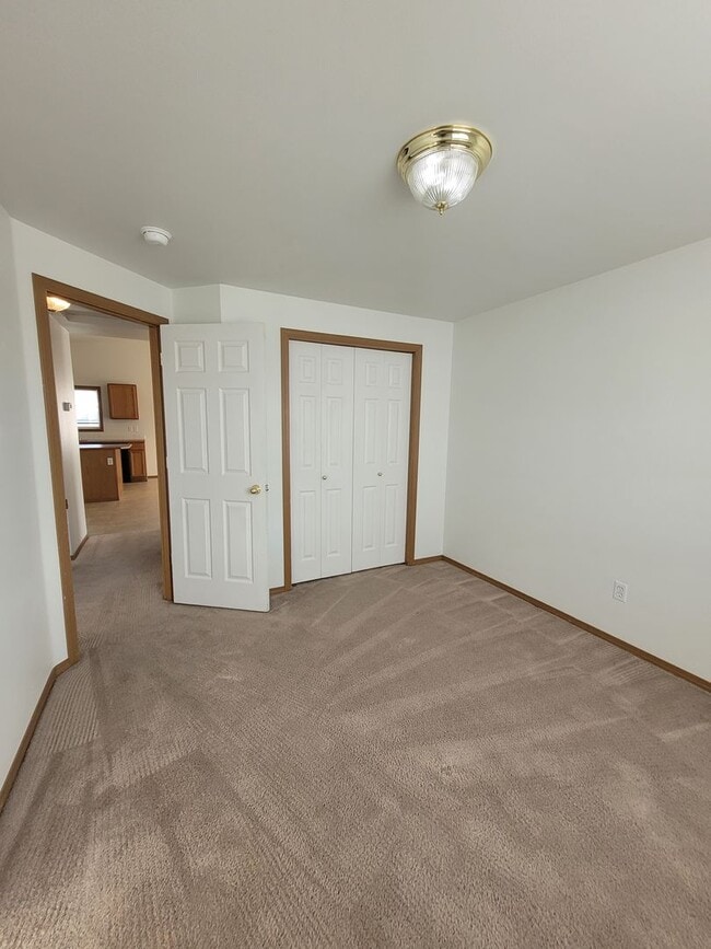 Building Photo - New Year's Special FREE January Rent- 4 Bedroom in Ephrata