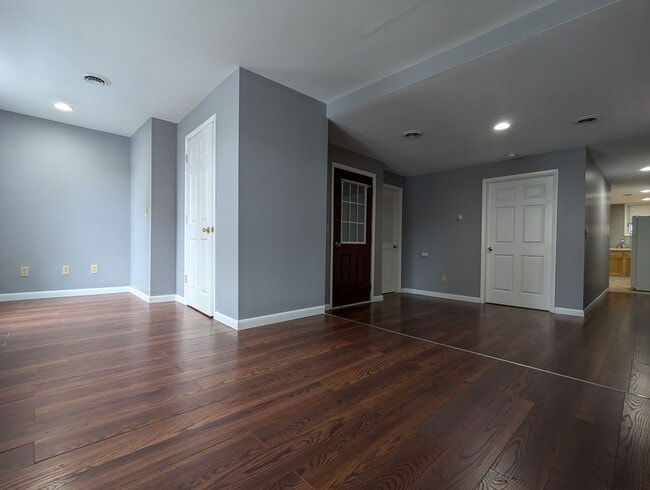 Primary Photo - 137 Remsen St