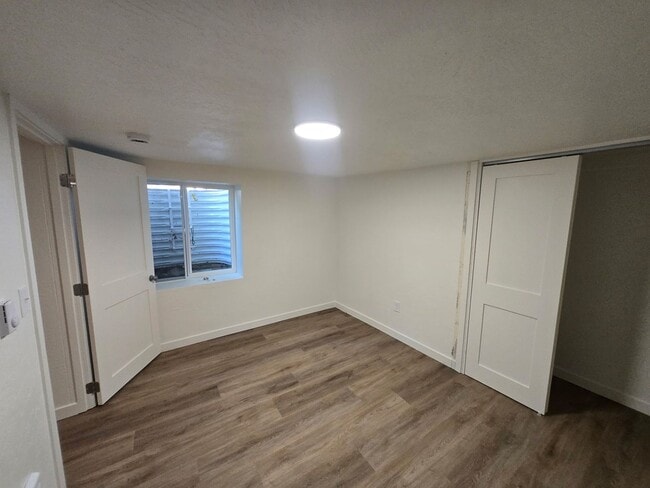 Building Photo - 520 W Garland Ave