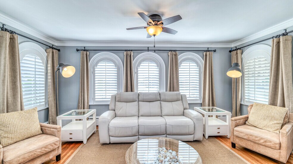 Building Photo - 7501 Ventnor Ave