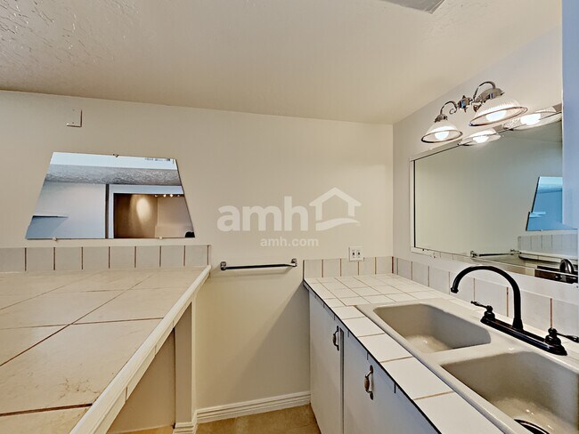 Building Photo - 1893 N 2475 W