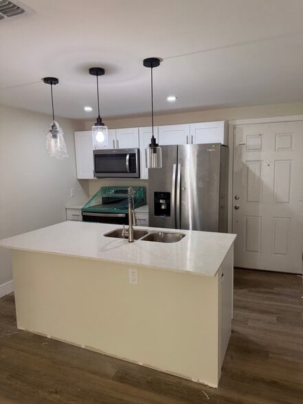 Building Photo - 2571 Sky Stone Ct