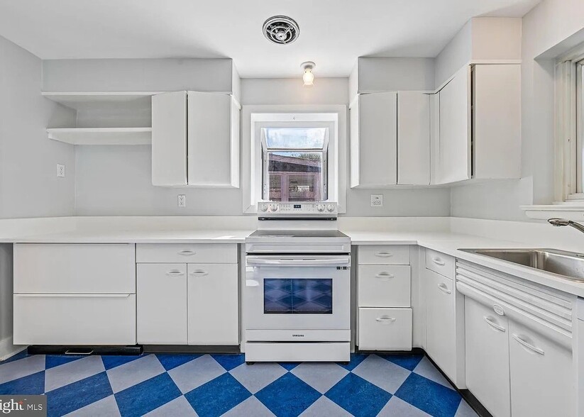 Building Photo - 22502 SE 267th St