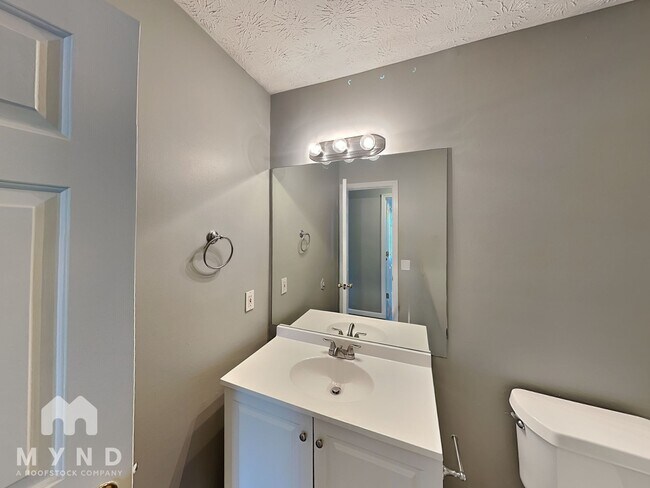 Building Photo - 4722 Coker Dr