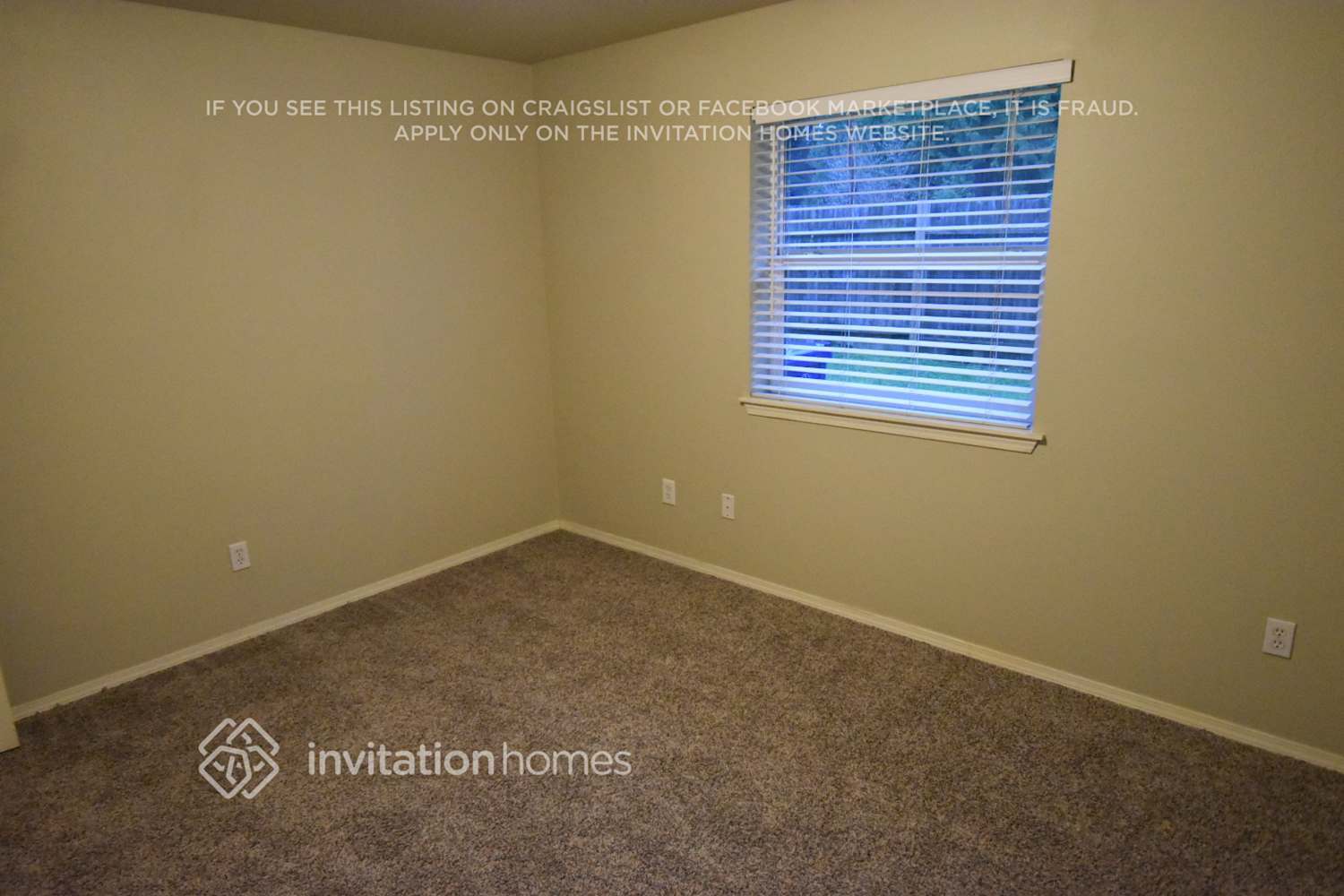 Building Photo - 13421 Des Moines Memorial Dr S