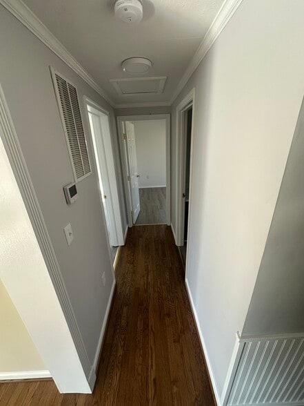 Building Photo - 809 E D St