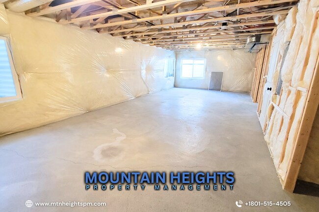 Building Photo - 2234 W Northridge Dr