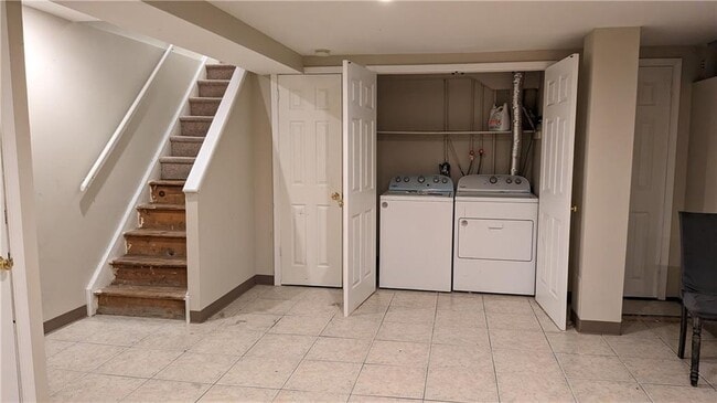 Building Photo - 64 Croft Pl