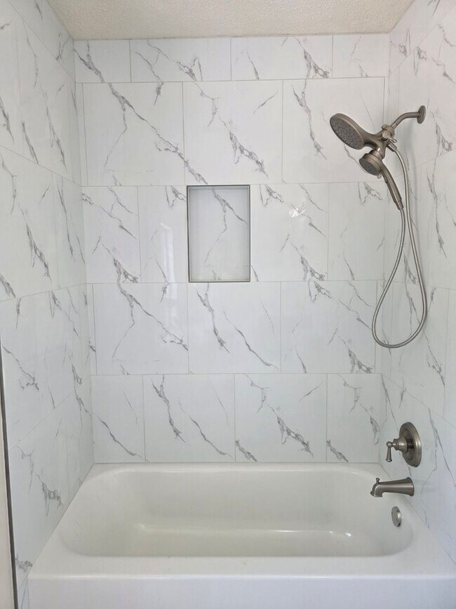 Building Photo - Spacious 3BR/2BA Home with 2-Car Carport & RV/Boat Parking