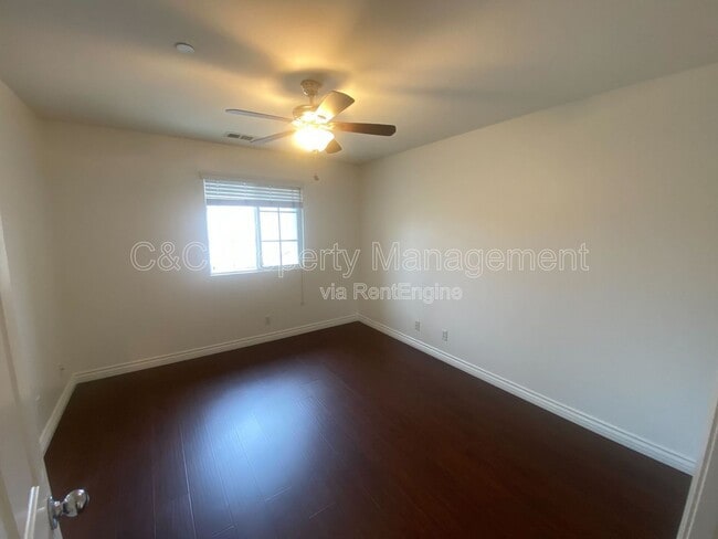 Building Photo - 6268 Cristal Ln