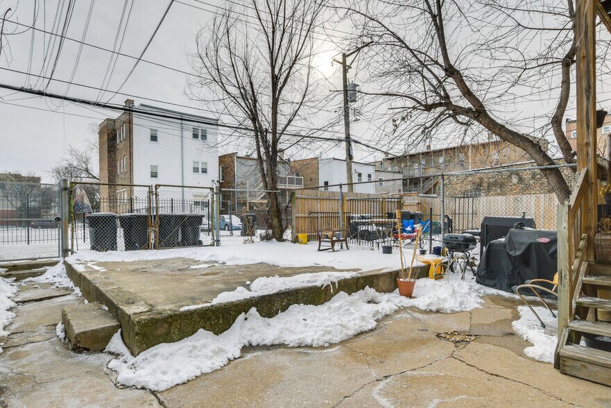 Building Photo - 3443 W Flournoy St