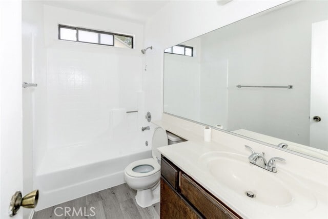 Building Photo - 43111 Weyand Ct