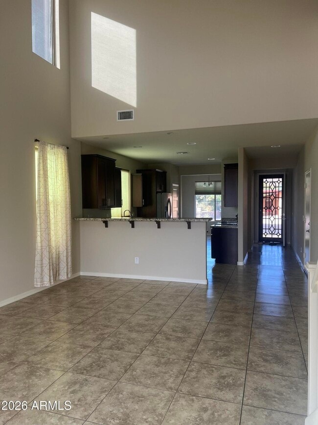 Building Photo - 1213 E Shangri La Rd