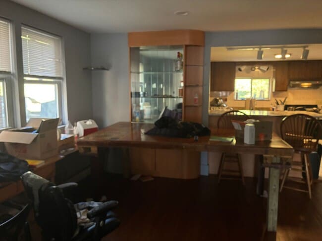 Building Photo - HUGE 4 BED 2 BATH CLOSE TO CAMPUS!! OAKLAND RENTAL 5/1!