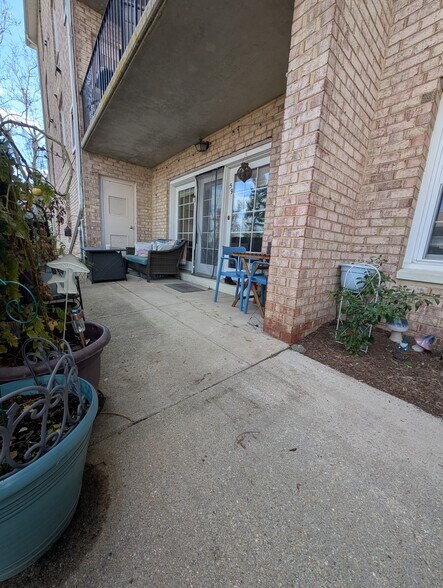 Private patio entrance - 12709 Gordon Blvd