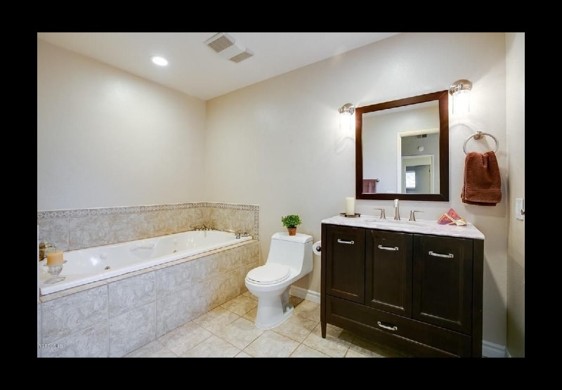 Building Photo - 974 Lighthouse Way