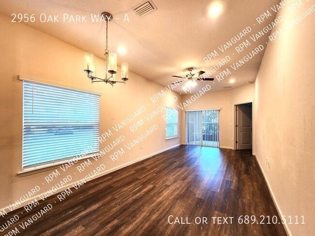 Building Photo - 2956 Oak Park Way