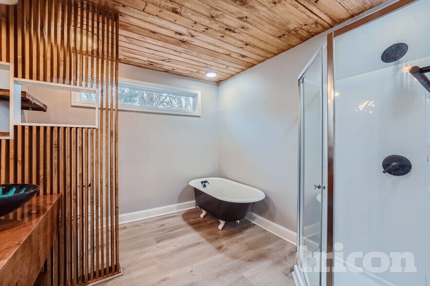 Building Photo - 4305 Treeline Way