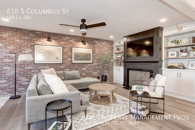 Building Photo - Stunning Corner Townhouse, Old Town Alexan...