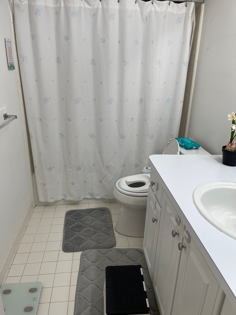 Building Photo - 1154 Bluebird Dr