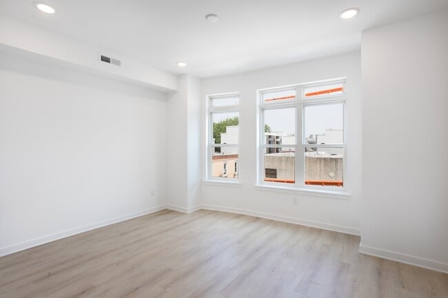 Building Photo - 1428 S 23rd St