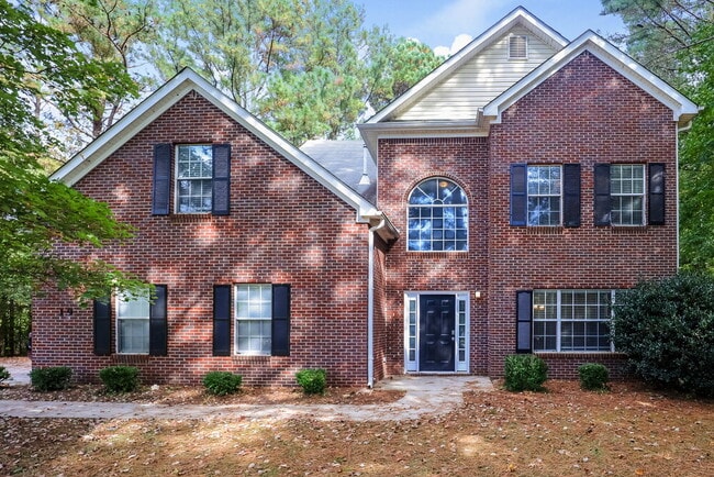 Building Photo - 19 Woodlake Dr