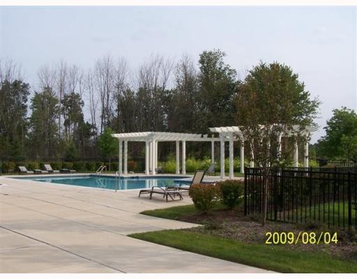 Building Photo - 5595 Hampshire Ln