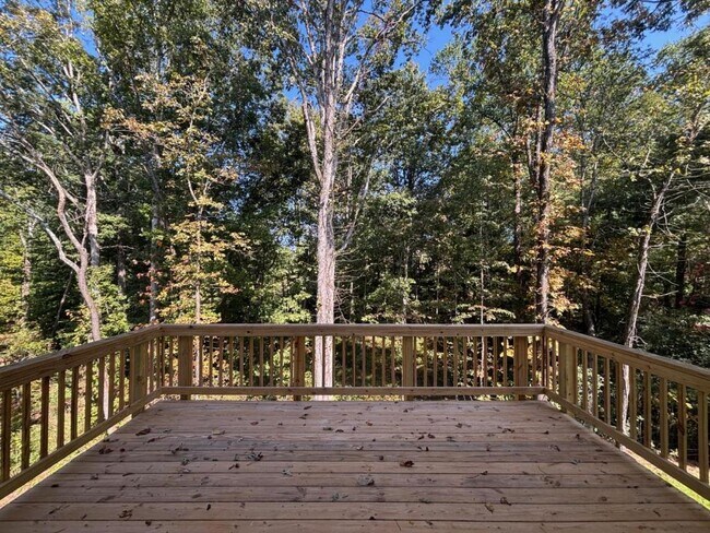 Building Photo - 4420 Whitetail Path Cove