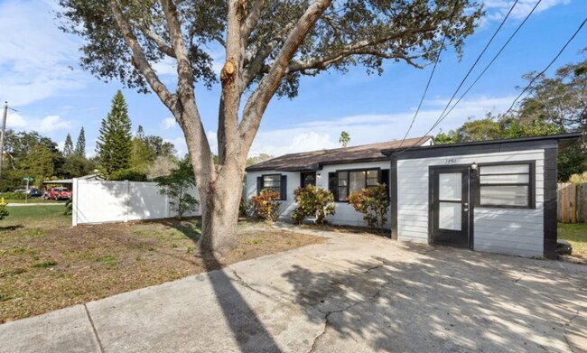Building Photo - 1791 Sylvan Dr