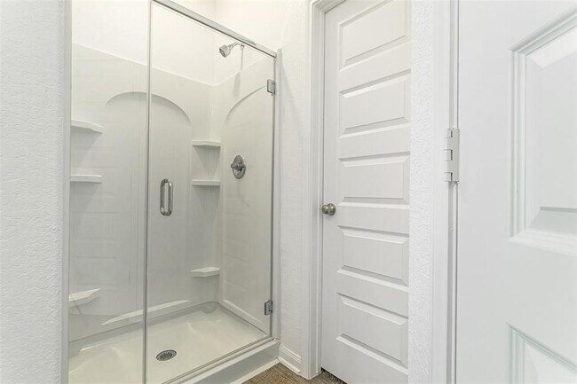 Building Photo - 14717 Pinion Ct