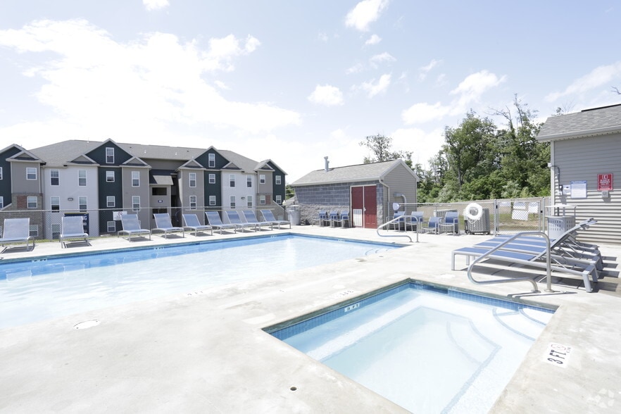 Pool - The Lofts Morgantown