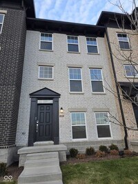 Building Photo - 4875 Gilet Dr