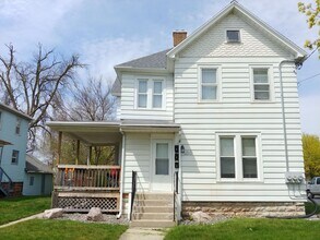 Building Photo - 189 E Merrill Ave