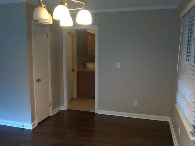 Building Photo - 817 Gertrude Pl NW