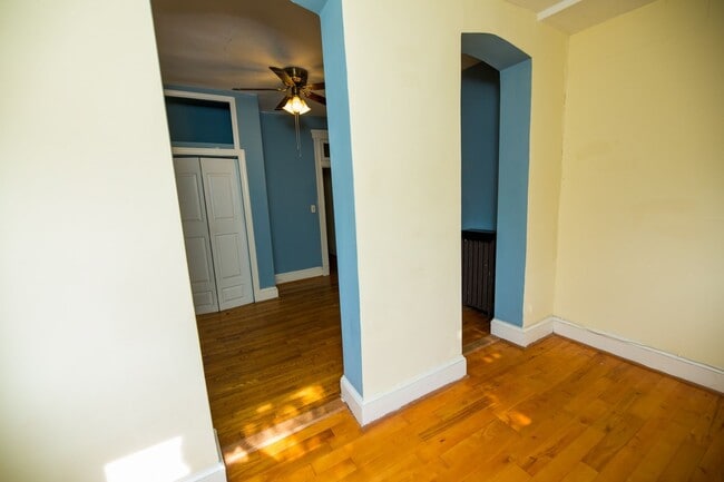 Building Photo - 2026/2027 JHU Off-Campus Charles Village 3...