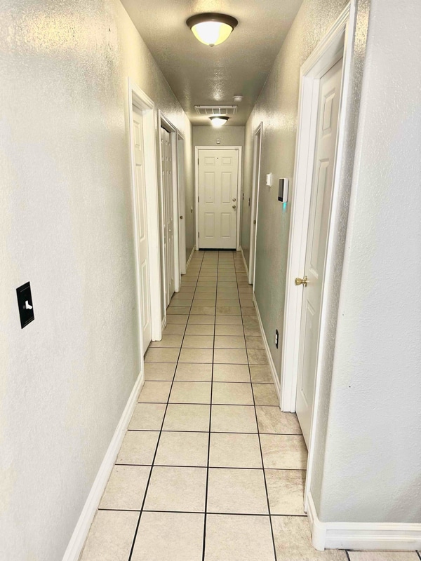 Building Photo - 316 N Alder St