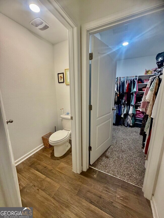 Building Photo - 90 Landing Blvd