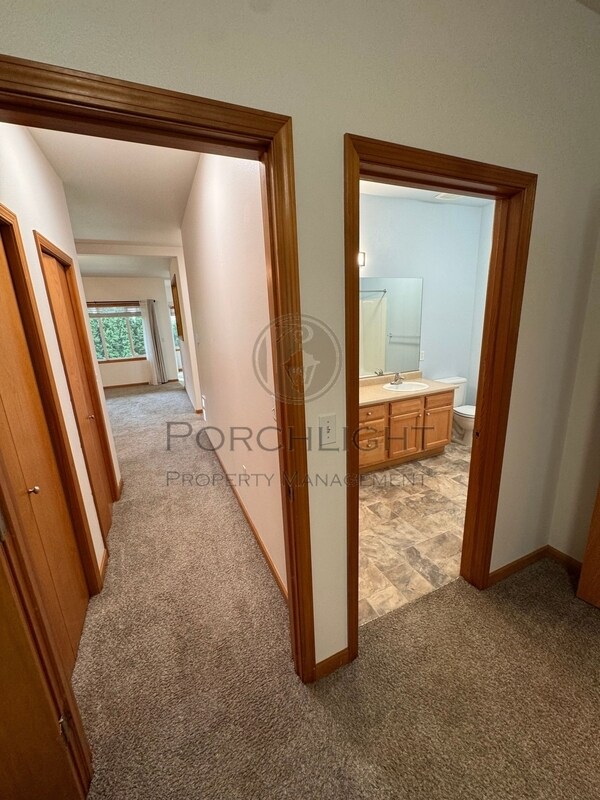 Building Photo - 1305 Boon St