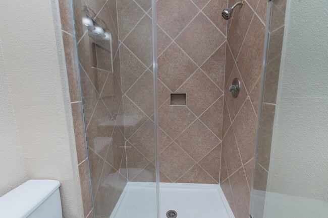 Building Photo - 4106 Kitchen Hill Ln