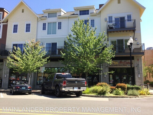 Building Photo - 2 br, 2 bath House - 10606 SE MAIN STREET ...