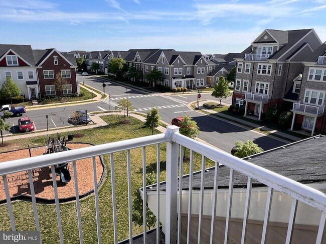 Building Photo - 42592 Sunset Ridge Square