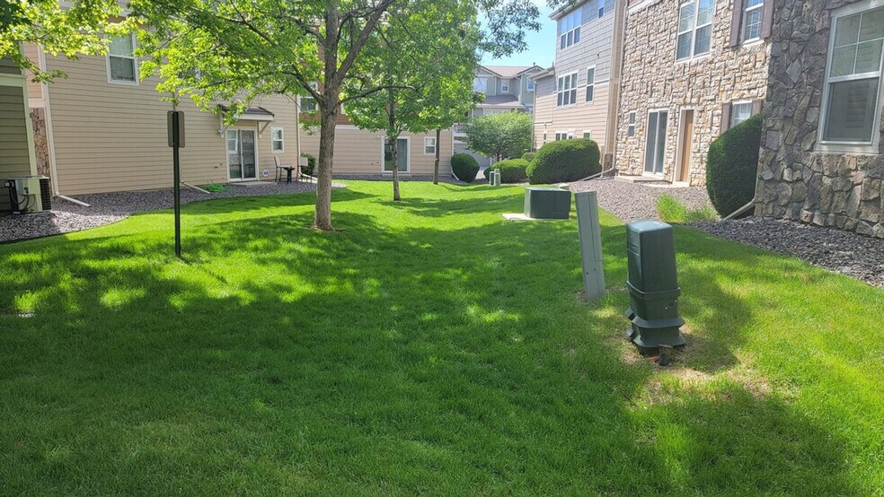 Building Photo - 11987 Bolton Dr