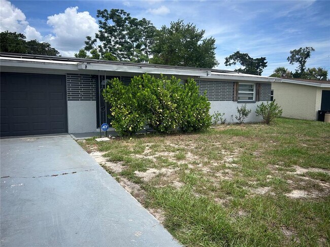 Primary Photo - 2018 Hess Dr